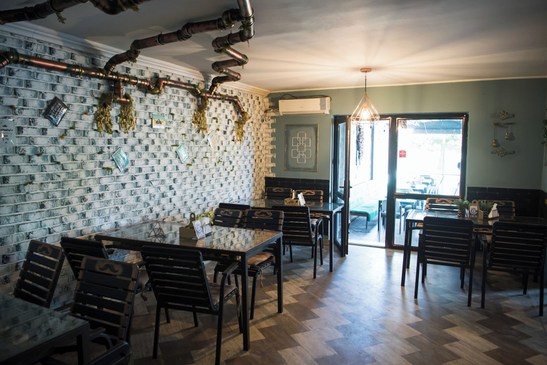 Food & Drinks 4, Mbi Travel Inn, Craiova