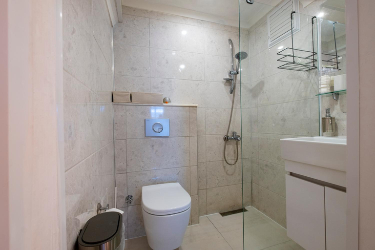 Bathroom 3, Ezgi’s Apartment With Terrace in Marmaris , Marmaris