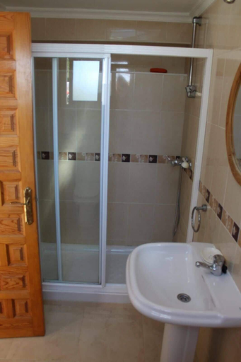Bathroom 3, Apartamento Paco Romo, Málaga