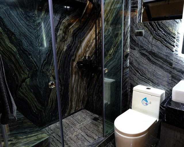 Bathroom 3, Casa Rica for adventurous fun - C Fort TB, Taguig
