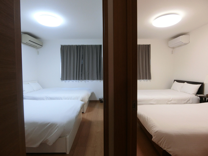 Bedroom 2, eRapos House Imamiya, Osaka