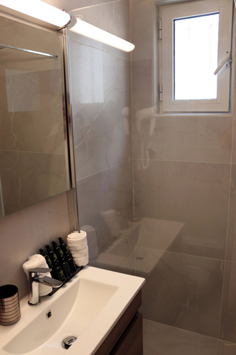 Bathroom 5, Feel Breeze Athens, Attica