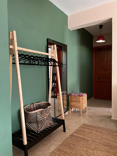 Others 3, Mosquito Guest House 2, East Macedonia and Thrace
