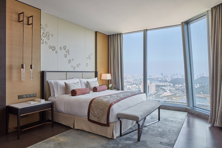 Bedroom 4, Meixi Lake Hotel, A Luxury Collection Hotel, Changsha, Changsha