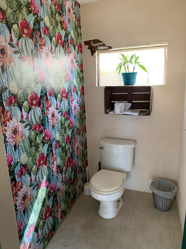 Bathroom, Desert Heart Hostel, La Paz