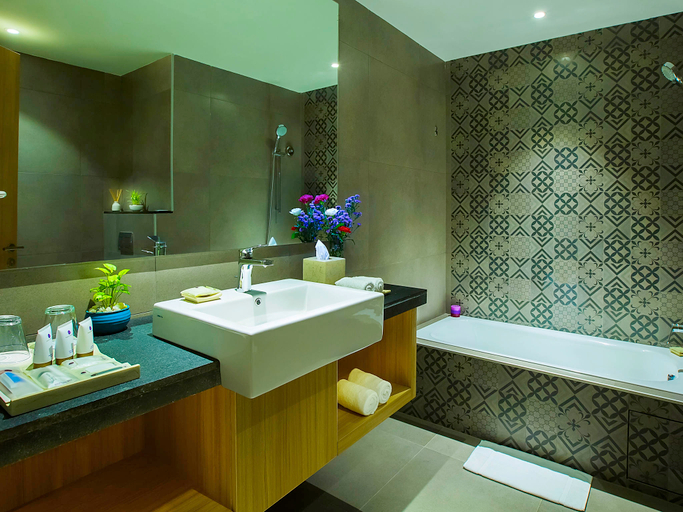 Bathroom 3, Grand Mercure Mysore, Mysore
