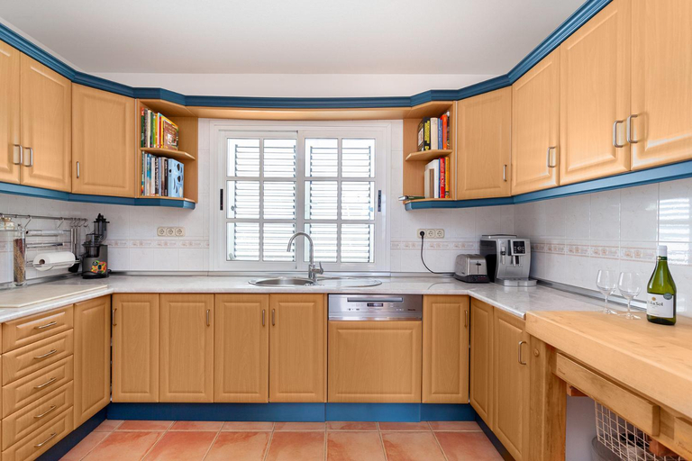 Facilities 3, Stunning Villa with Breathtaking Ocean View, Las Palmas