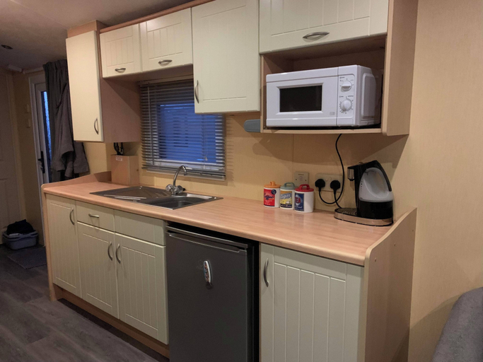 Private kitchen 5, Serenity Place Caravan 2 Double Beds With Varanda, Lincolnshire