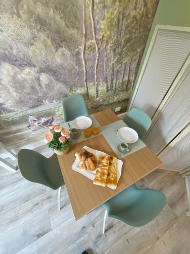 Dining Room 4