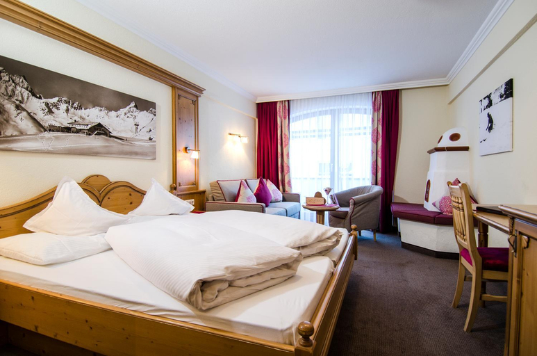Others 2, Sporthotel Almhof, Landeck