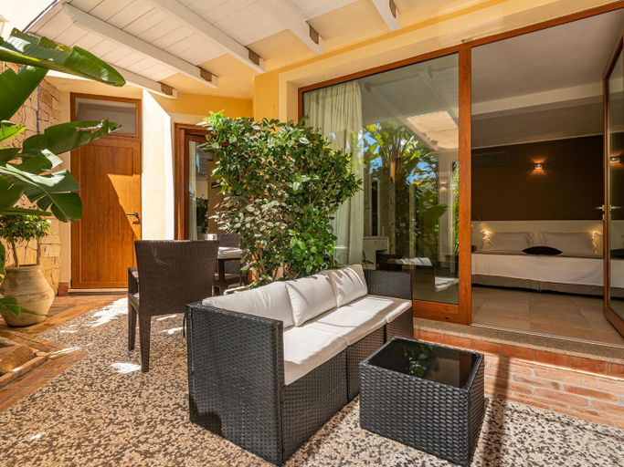 Others 4, Estay - B&B Giglio di Chia, Cagliari