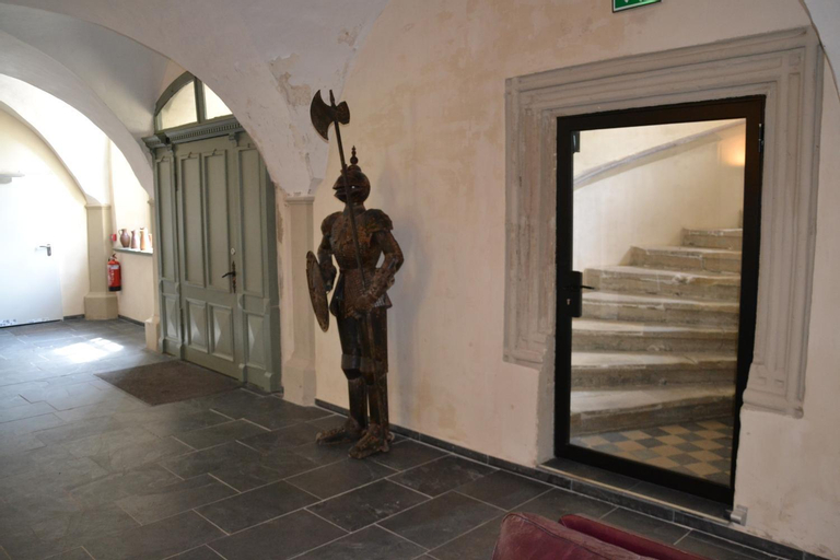 Lobby 2, Schloss Grobitz, Burgenlandkreis