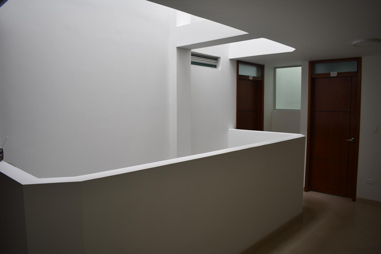 Bathroom 2, La Puerta Rota, Zipaquirá