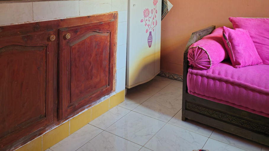 Room 4, Local Moroccan Style House, Central Medina, Marrakech