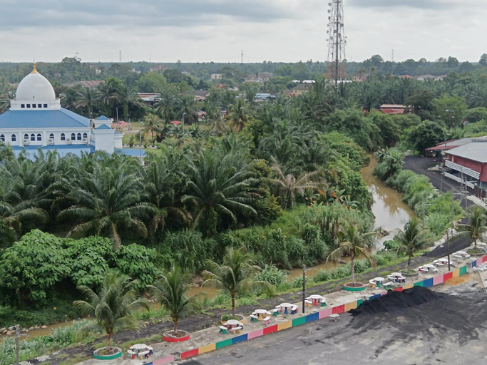 Others 5, river hotel, Larut and Matang