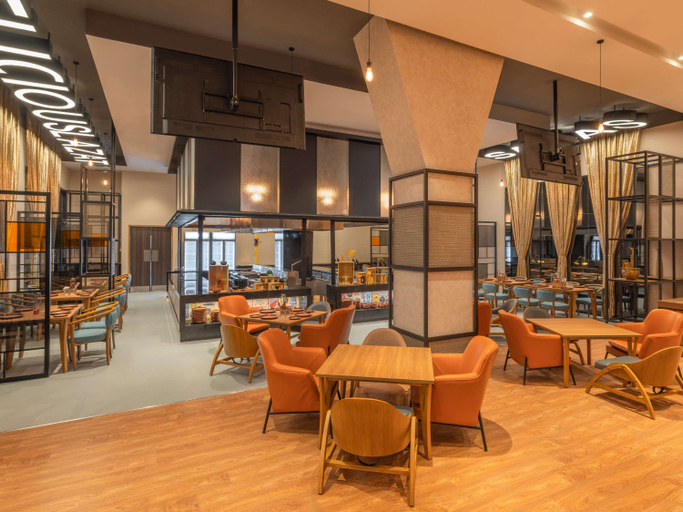 Food & Drinks 5, ibis Thane, Thane