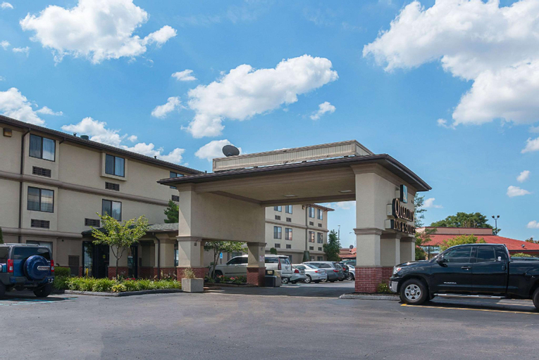 Exterior 5