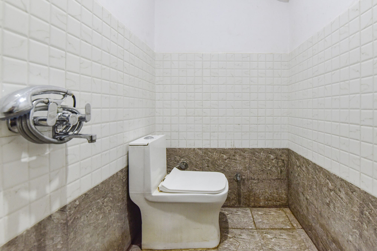 Bathroom 3, Fabhotel The Bird House, Dehradun