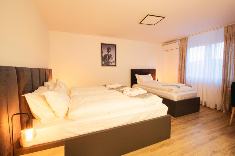 Bedroom 2, Hotel Dona, Rheinisch-Bergischer Kreis