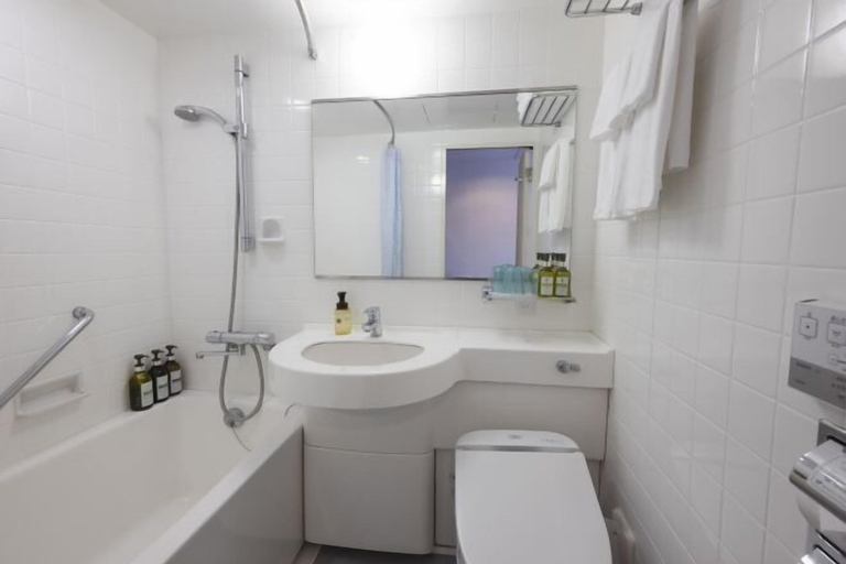 Bathroom 27
