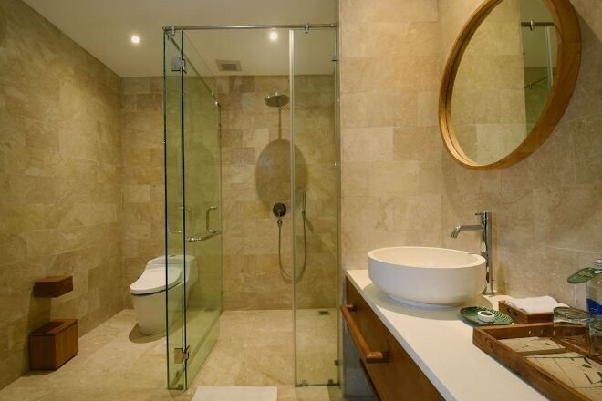 Bathroom 4