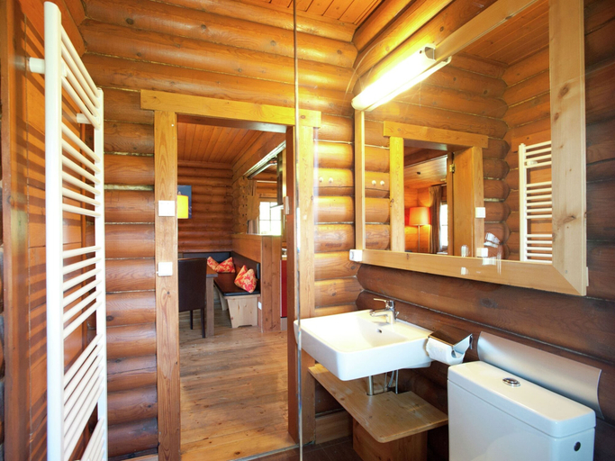 Bathroom, Awesome chalet in Unknown w/ , Kufstein