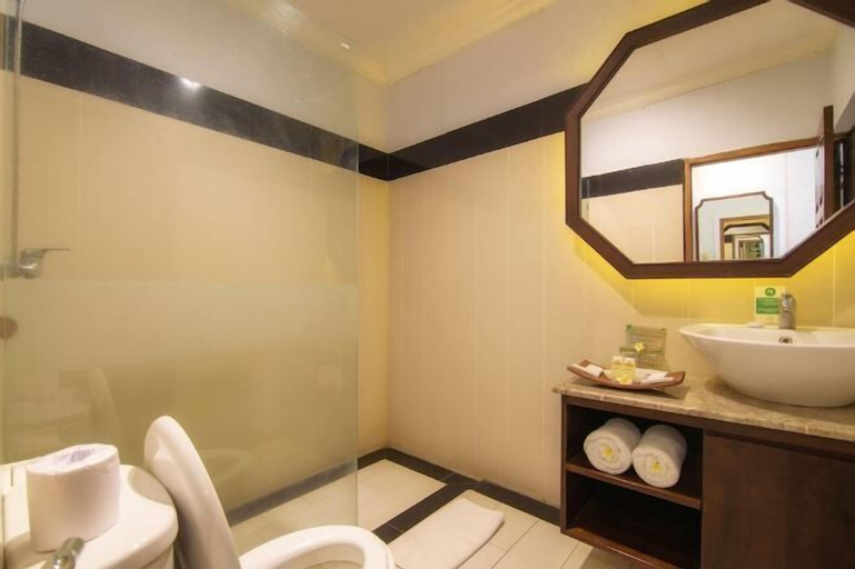 Bathroom 24