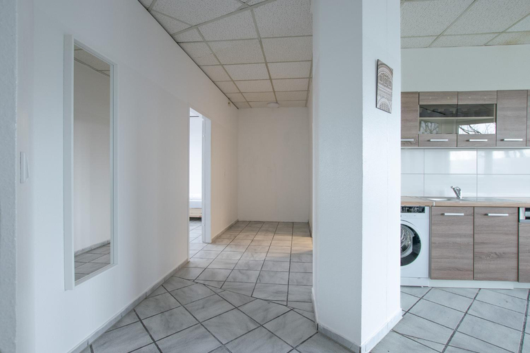 Others 5, T&K Apartments - 3 - 5 Group Room Apartments- 15min to Fair DUS, Rhein-Kreis Neuss