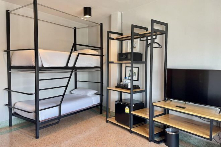 Bedroom 27