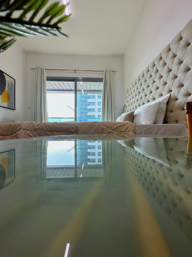 Sport & Beauty 2, Luxury Studio w/ BoHo Design and Balcony for 4 Pax, Dubai