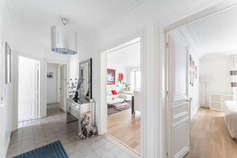 5, Appartement Haussmannien dernier étage, Paris