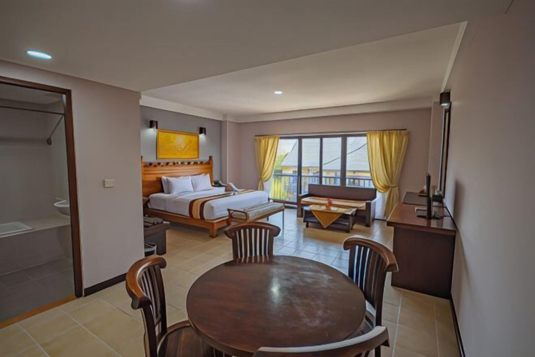 Dining Room 22