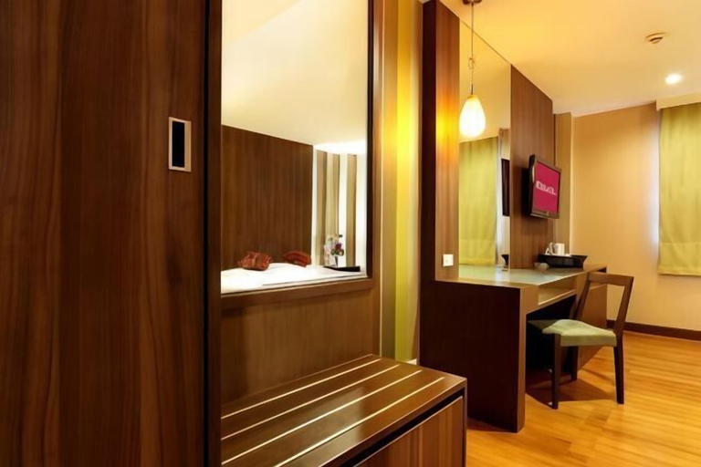 Bedroom 30