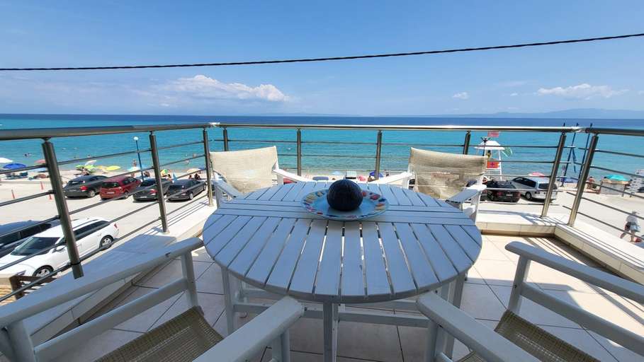 3, Evita Maisonette, Elegant Beachfront apt, Polychrono, Central Macedonia