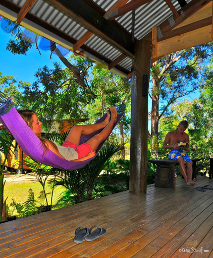 Others 4, 1770 Southern Cross Backpackers, Miriam Vale