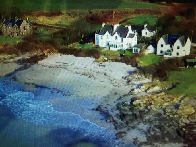 Banquet hall, Unique House in an Idyllic Situation on a Beach, Argyll and Bute
