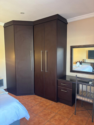Bedroom 2, Accommodation Bedfordview - Hethersett Guesthouse, Ekurhuleni
