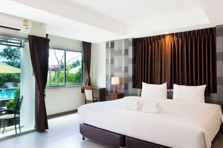 Bedroom 12