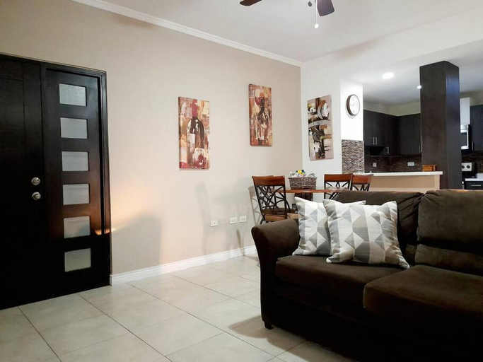Others 3, Choose To Be Happy at Brompton Estates - 1-BR & 2-BR w Pool