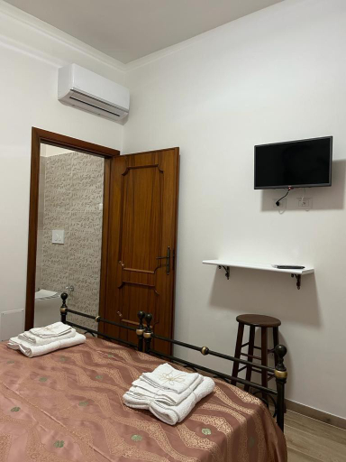 Others 4, Villa Mimina, Taranto