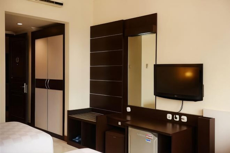 Bedroom 12