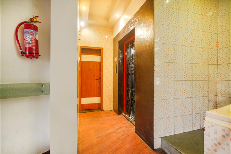 Public Area 2, FabHotel Shravan - Nr. Eternity Mall, Nagpur