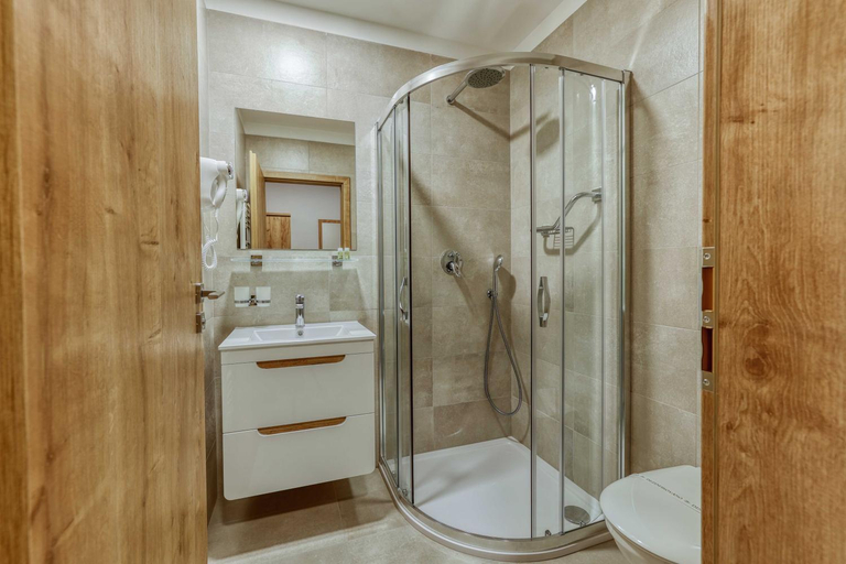Bathroom 3, Hotel Lipa, Jeseník