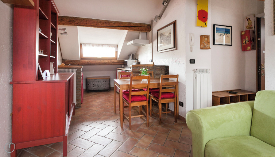 Interior 3, Italianway - P. Castaldi 17, Milano