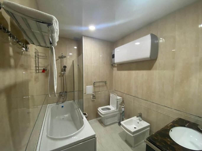 Bathroom 2, Sunrise Apartment, Rudaki