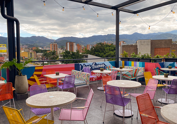 Food & Drinks, Hotel Mythical, MedellĂn