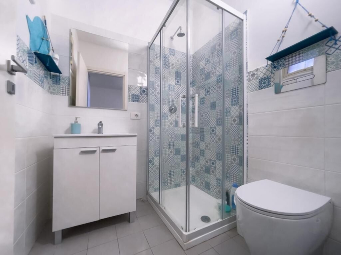 Bathroom 3, IL BACIO DEL SOLE, Ragusa