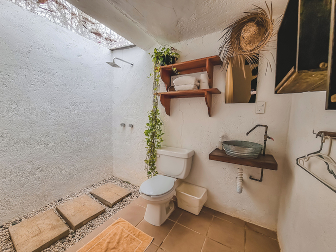 Bathroom 4, Quinta Feliz Troncones, La Union