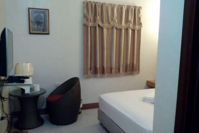 Bedroom 8
