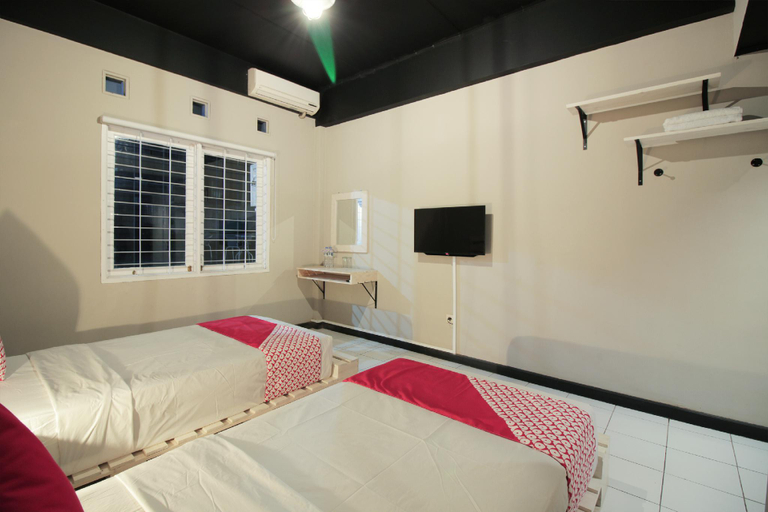 Bedroom 3, OYO 260 Home 33, Bandung